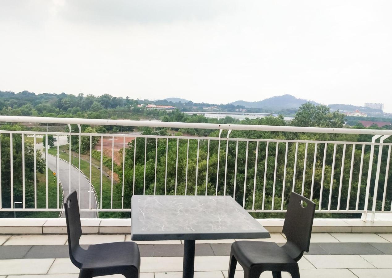 Gloria Swiss Apartment Melaka Ayer Keroh Habitación foto