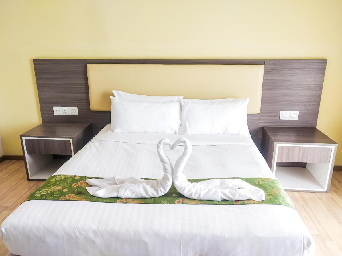 Gloria Swiss Apartment Melaka Ayer Keroh Habitación foto
