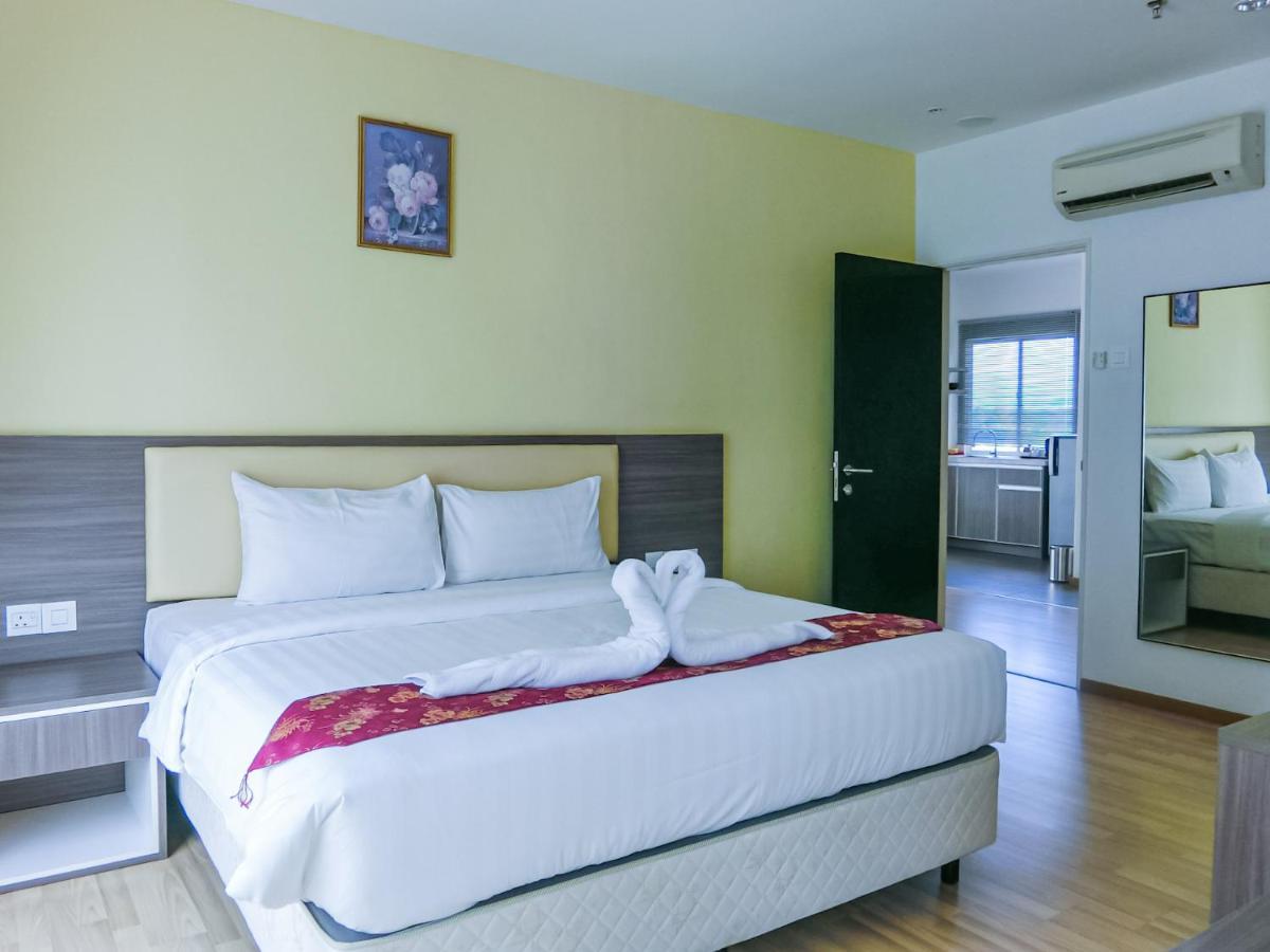 Gloria Swiss Apartment Melaka Ayer Keroh Habitación foto